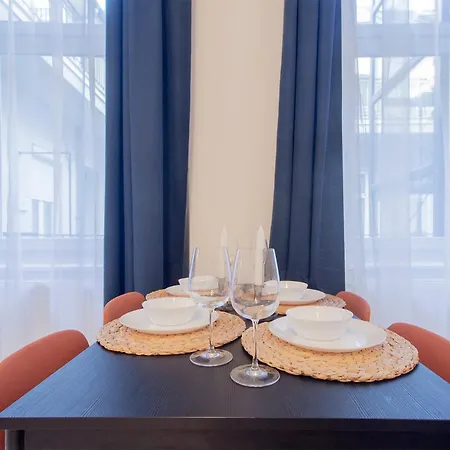 Kalvin 2bdr With Ac ブダペスト