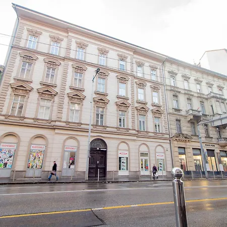 Kalvin 2bdr With Ac *