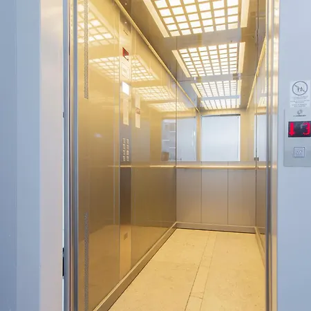 Kalvin 2bdr With Ac Apartment