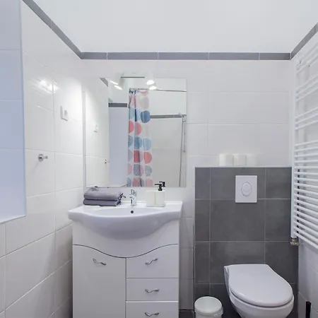 Kalvin 2bdr With Ac *