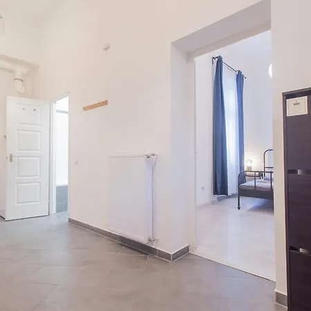 Kalvin 2bdr With Ac Apartment Budapest